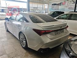 تويوتا أفالون